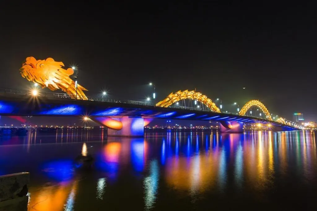 Grand Sea View Hotel Da Nang 2*,